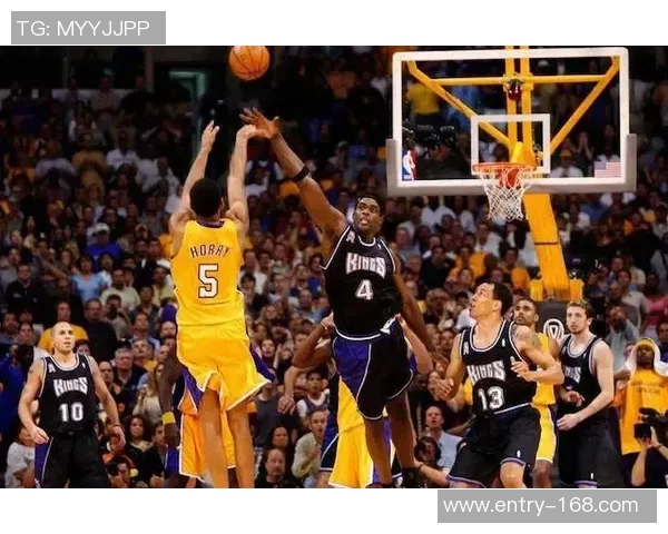 霍里谈NBA球星合作愿望称老詹最理想库里投篮过多KD情绪波动恩比德伤病困扰