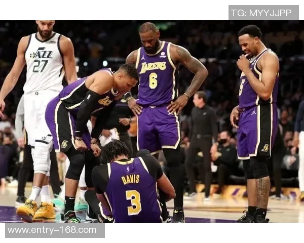 巴特勒重伤对勇士两年计划造成重大打击库里将专注享受比赛乐趣 巴特勒重伤对勇士两年计划造成重大打击库里将专注享受比赛乐趣